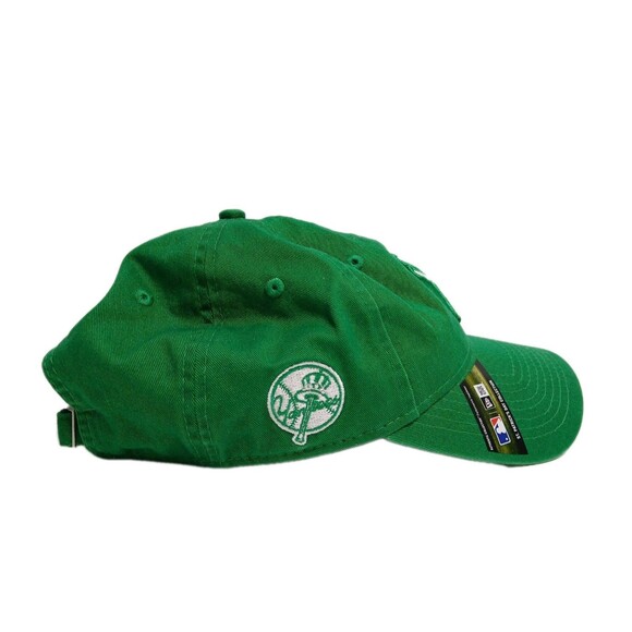 New Era 9TWENTY New York Yankees St. Patrick's Day Green Adjustable Hat Cap - Picture 5 of 7
